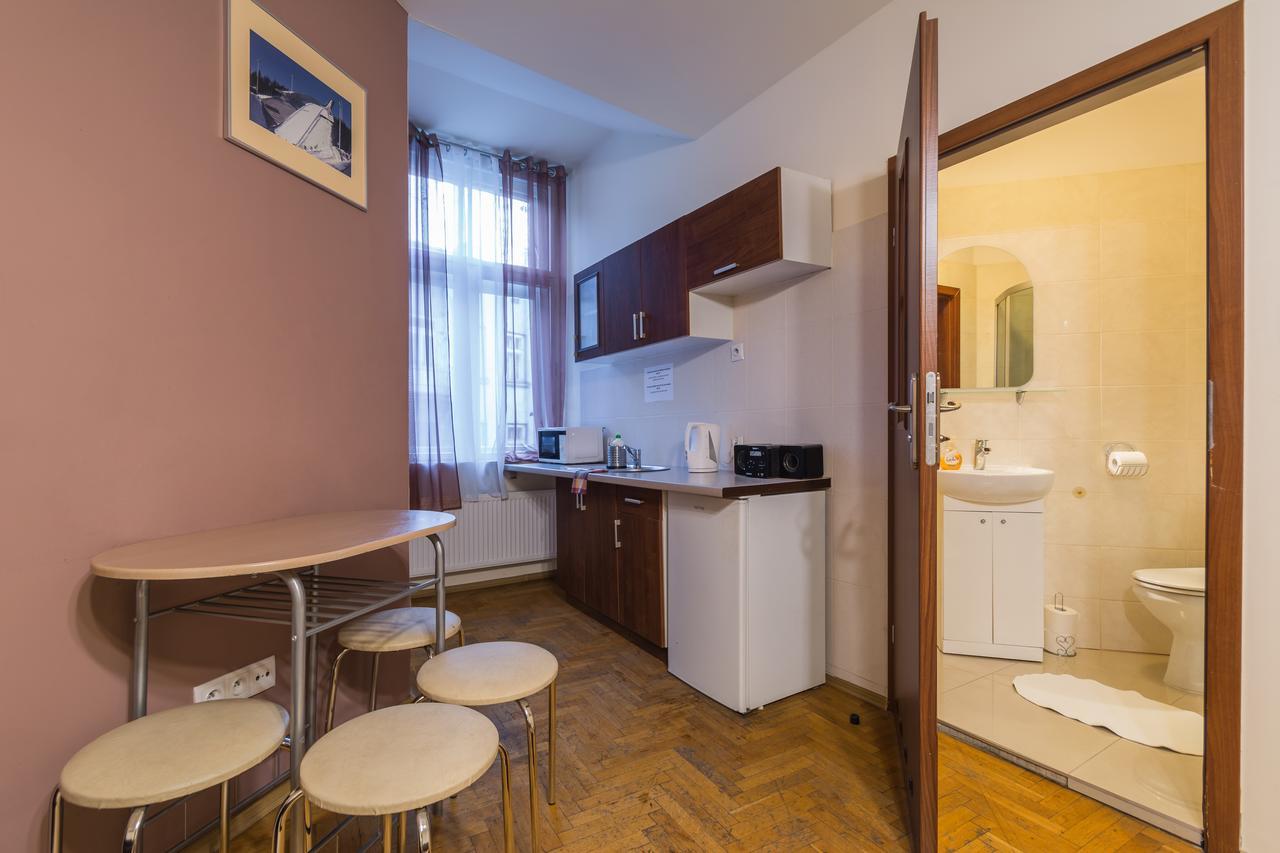 Euro-Room Rooms & Apartments Kraków Zewnętrze zdjęcie