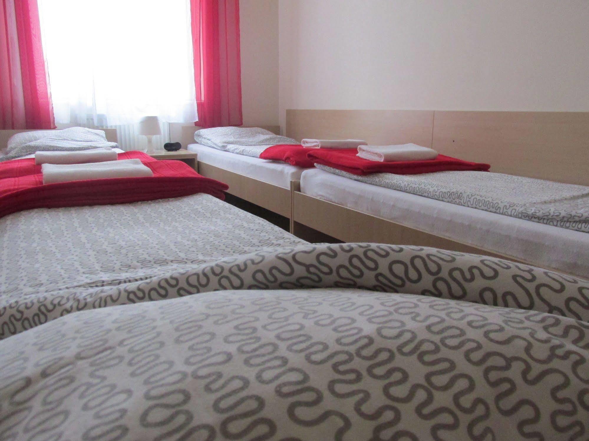 Euro-Room Rooms & Apartments Kraków Zewnętrze zdjęcie
